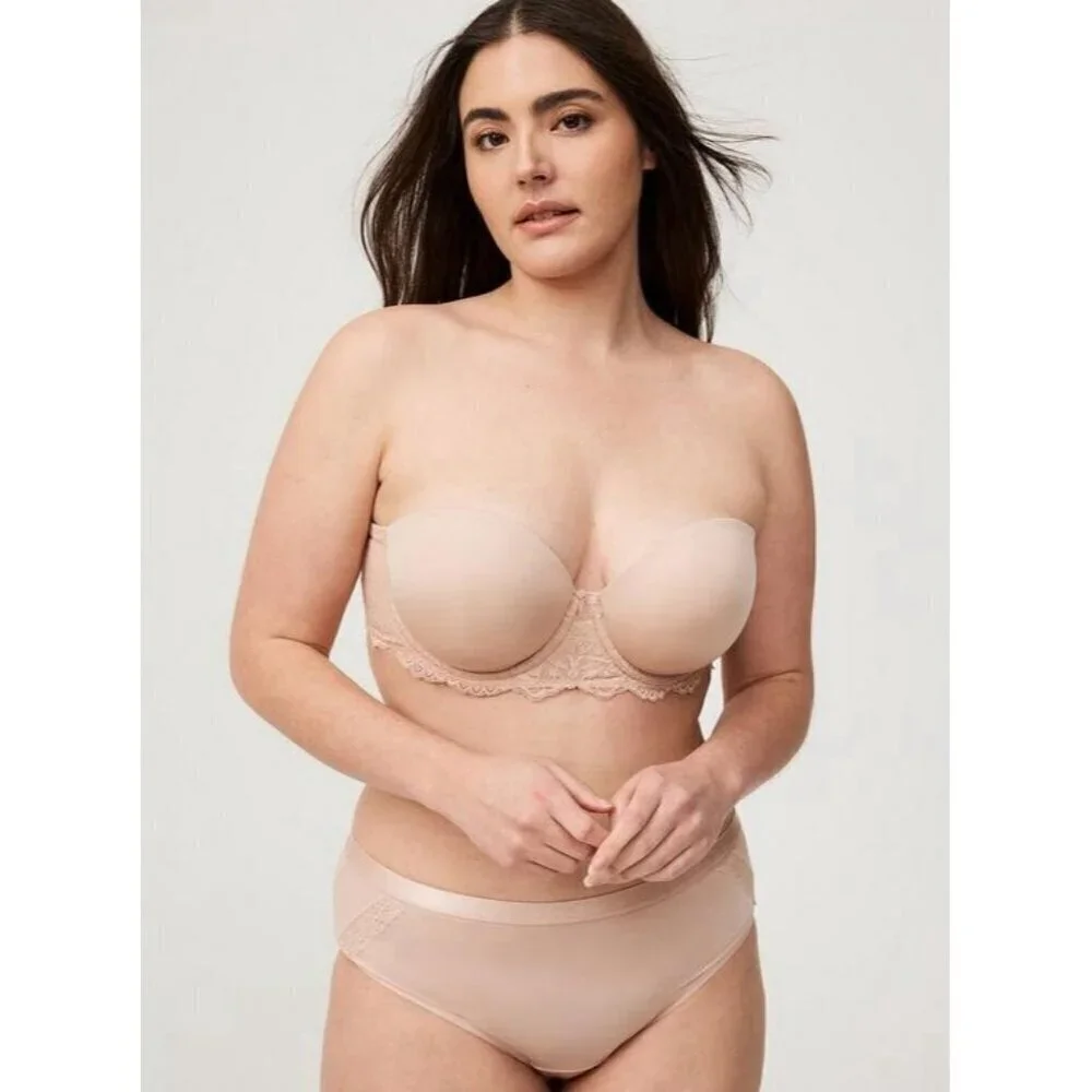 Torrid 46DD Bra Sand Nude Bombshell Everyday Strapless Underwire No Slip Lace